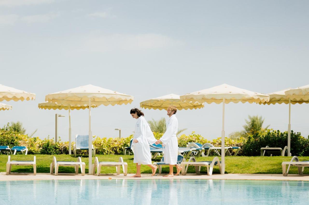 大卫死海度假村&Spa酒店 恩波其克 外观 照片 The swimming pool at the resort