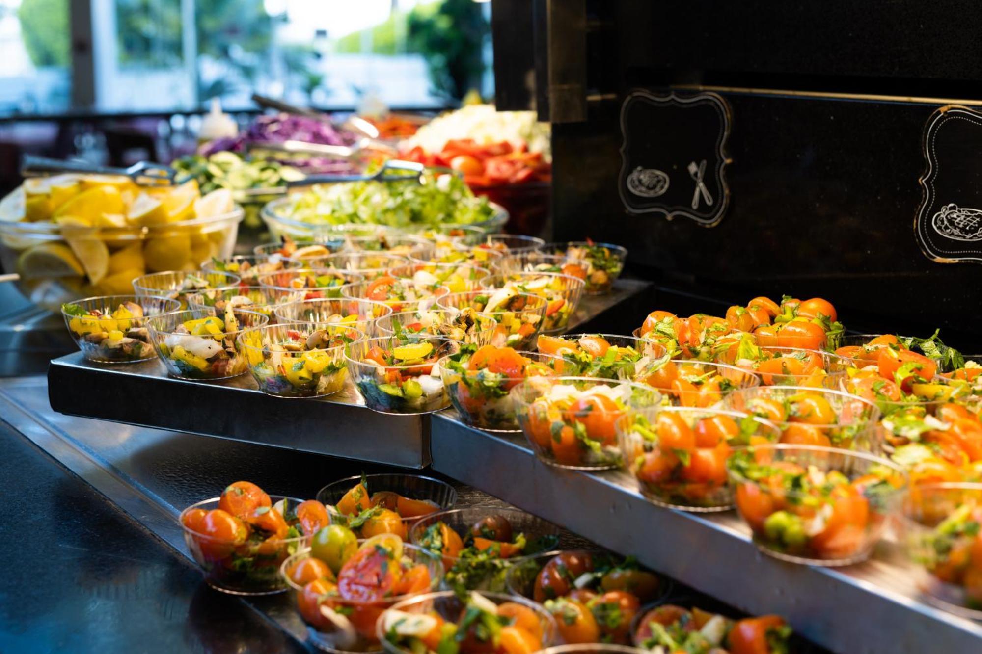 大卫死海度假村&Spa酒店 恩波其克 外观 照片 A salad bar